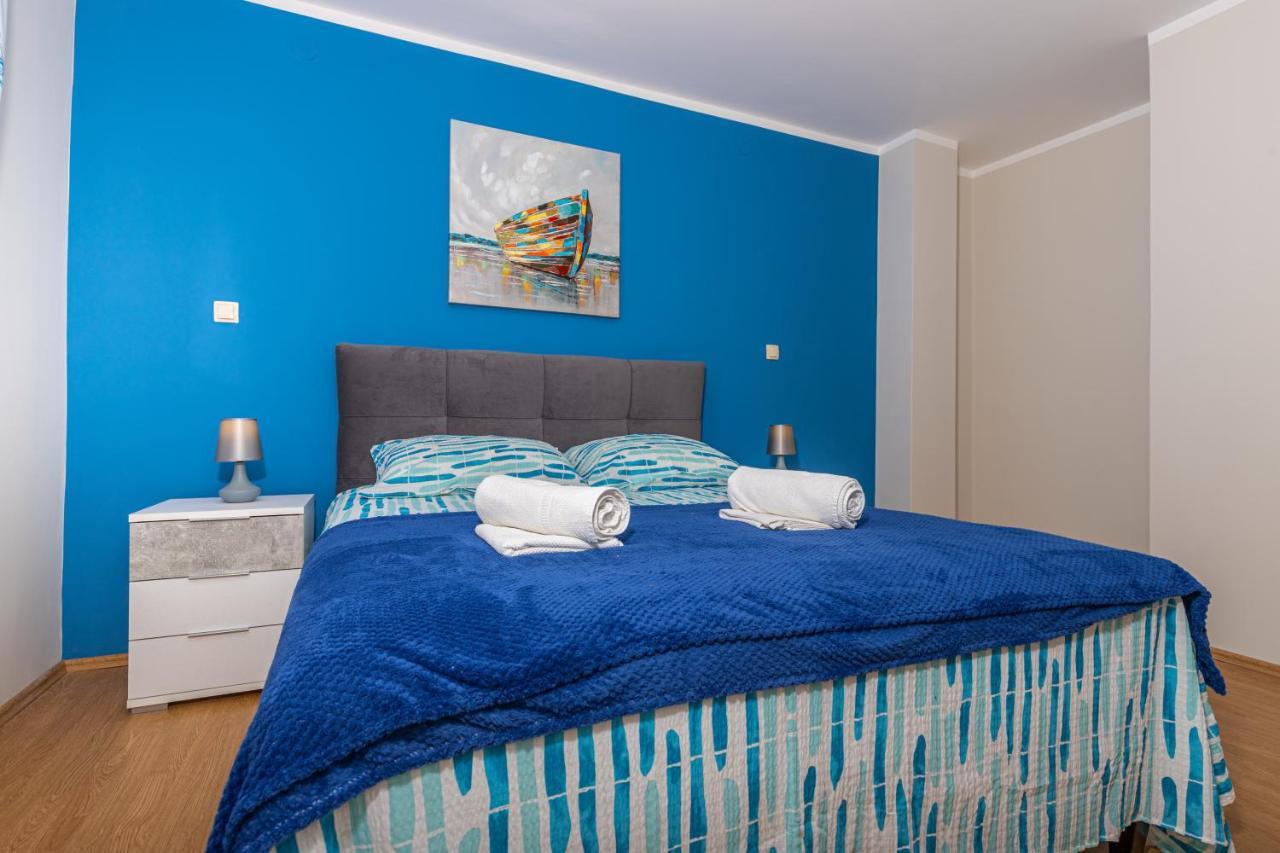Apartmani Jasminka ドラマリ エクステリア 写真