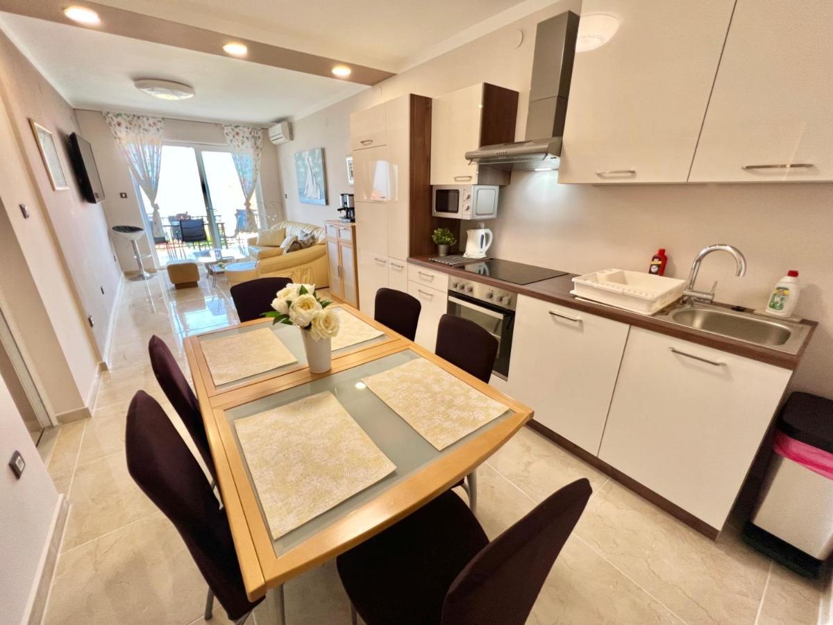 Apartmani Jasminka ドラマリ エクステリア 写真