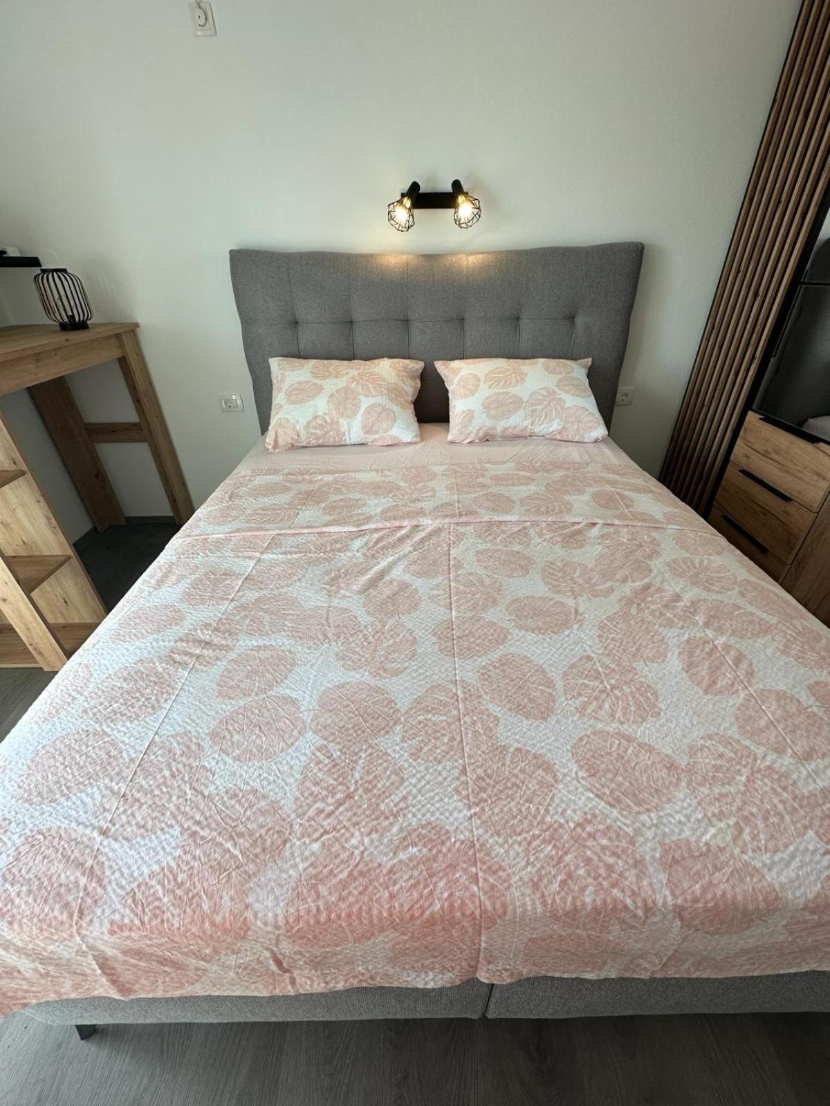 Apartmani Jasminka ドラマリ エクステリア 写真