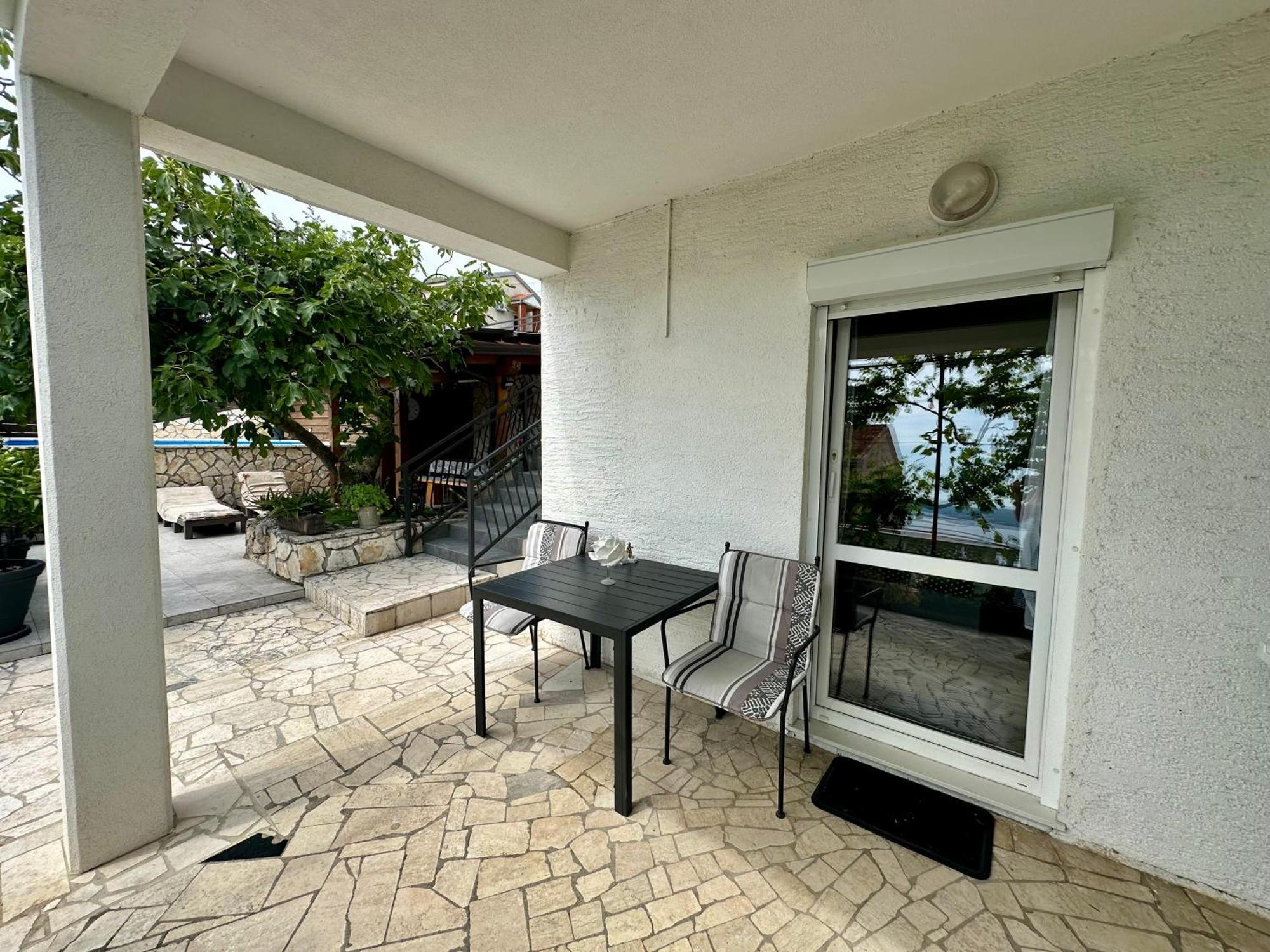 Apartmani Jasminka ドラマリ エクステリア 写真